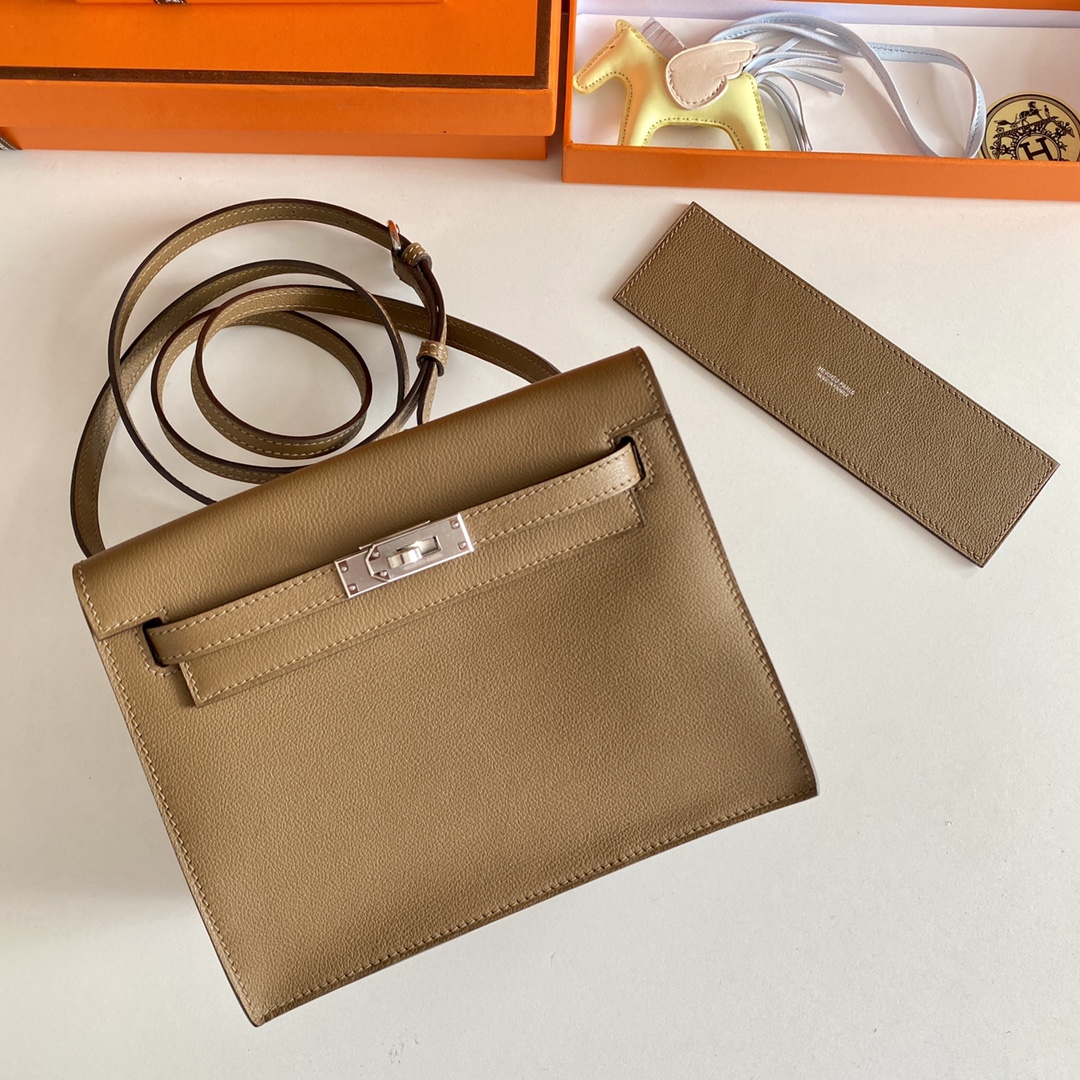 Hermes Kelly Danse Evercolor Bag In Khaki Color